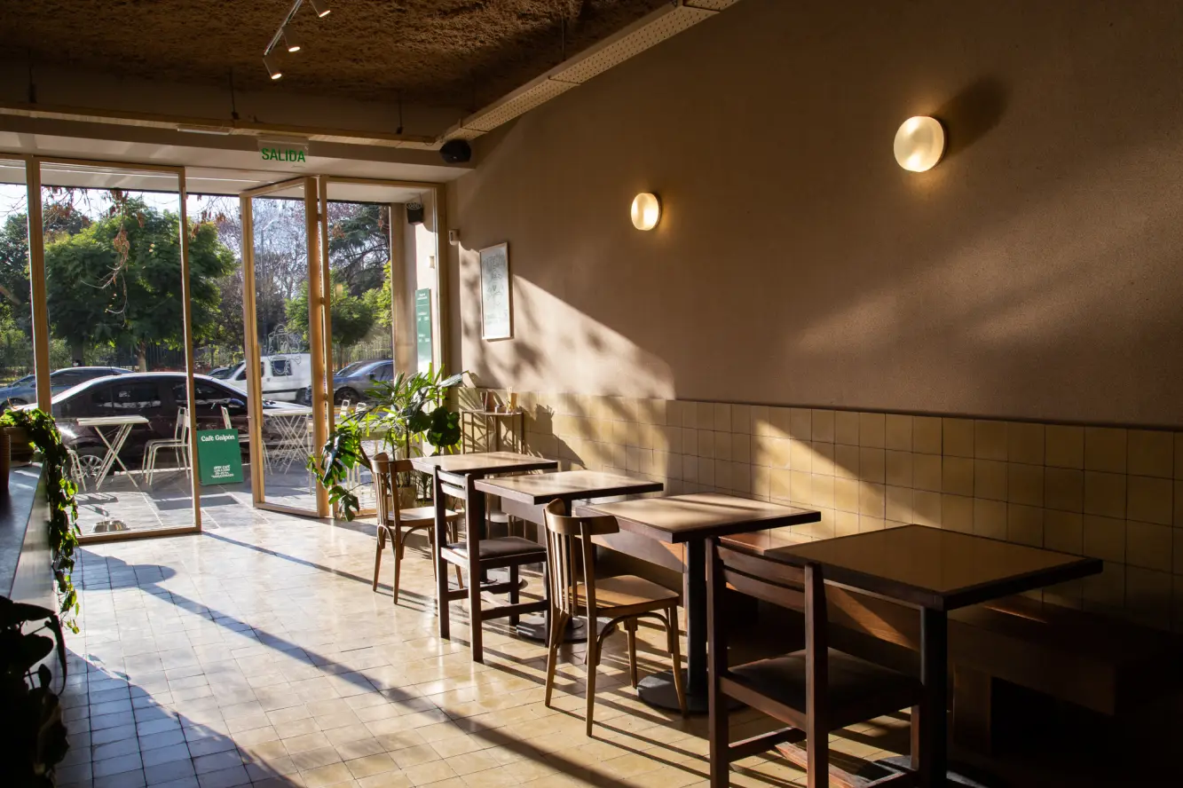 Galpón de Ropa Café