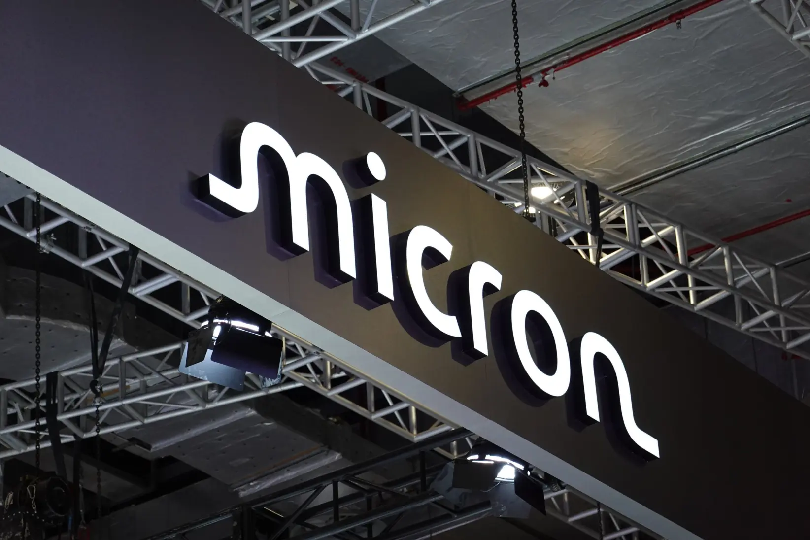 Micron presentó resultados records (Photo by Sheldon Cooper/SOPA Images/LightRocket via Getty Images)