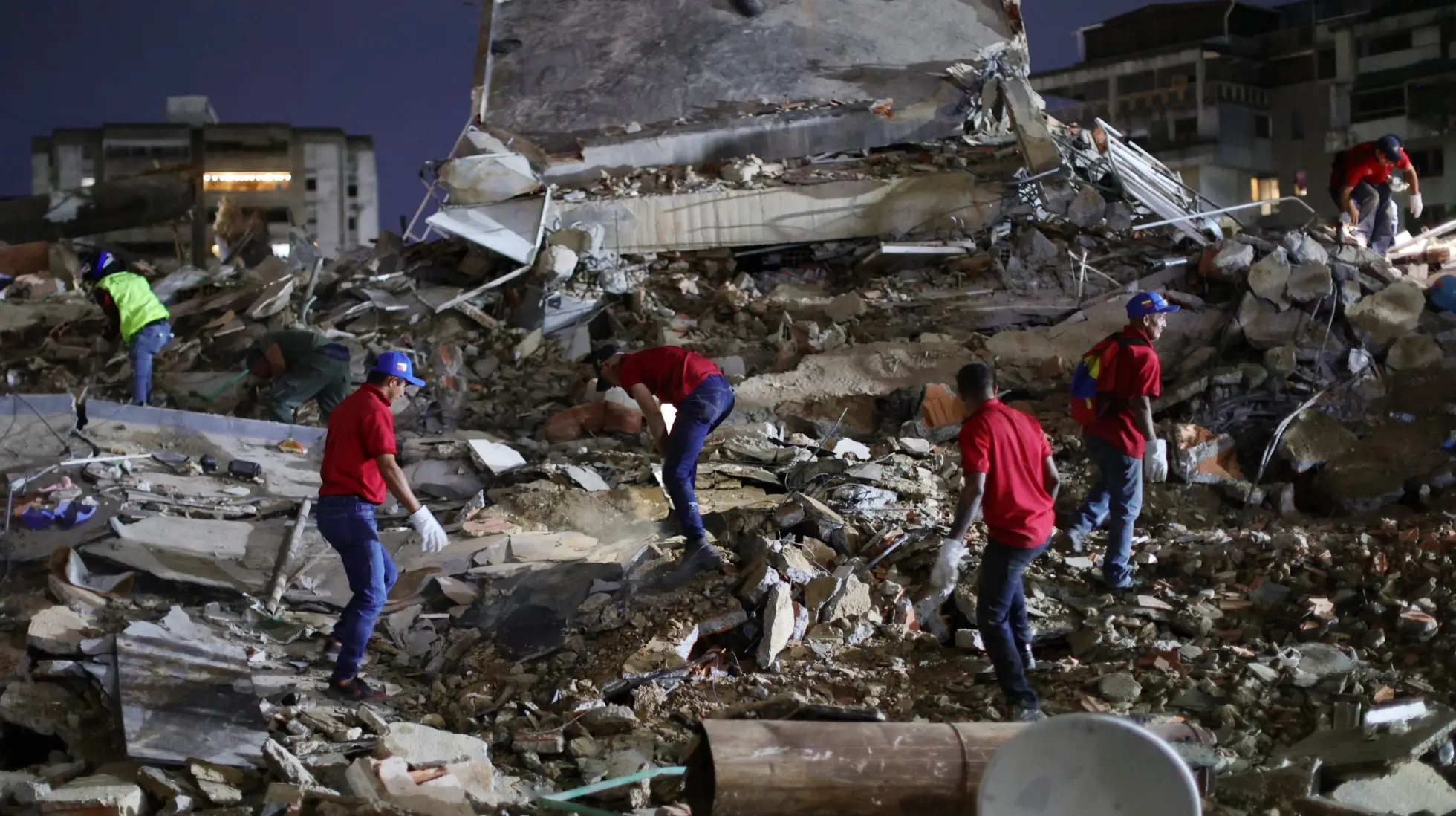 La tragedia del terremoto en Venezuela, el nuevo marco para una economía bajo presión que busca reestructurar su deuda