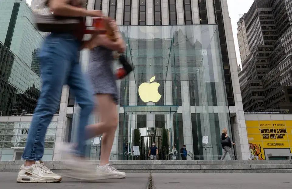 Apple enfrenta una nueva presión de costos y Wall Street mira el impacto en sus ganancias