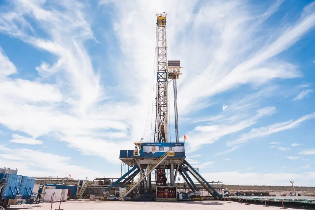 Rig de perforación de Vaca Muerta.