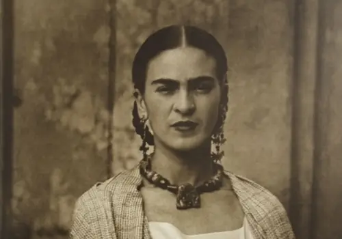Cómo Frida Kahlo se convirtió en una de las marcas más poderosas del mundo