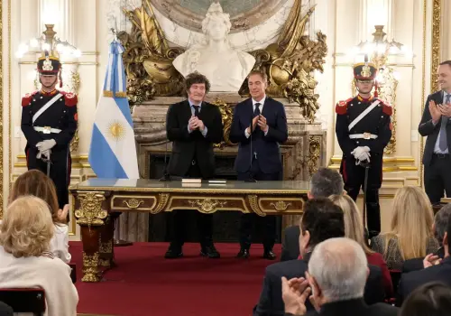 Arrancó el segundo semestre: el Gobierno encara la nueva etapa con mejores indicadores, pero el principal motor económico sigue apagado