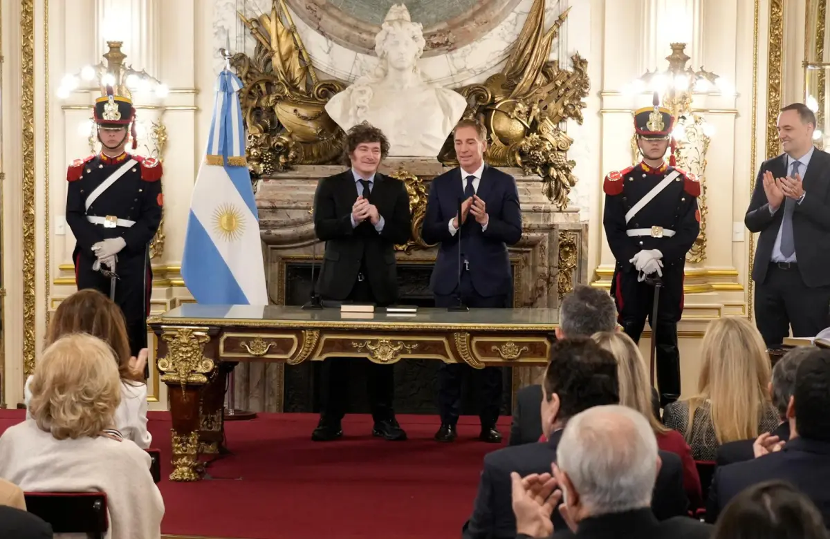 Arranca el segundo semestre: el Gobierno encara la nueva etapa con mejores indicadores, pero el principal motor económico sigue apagado