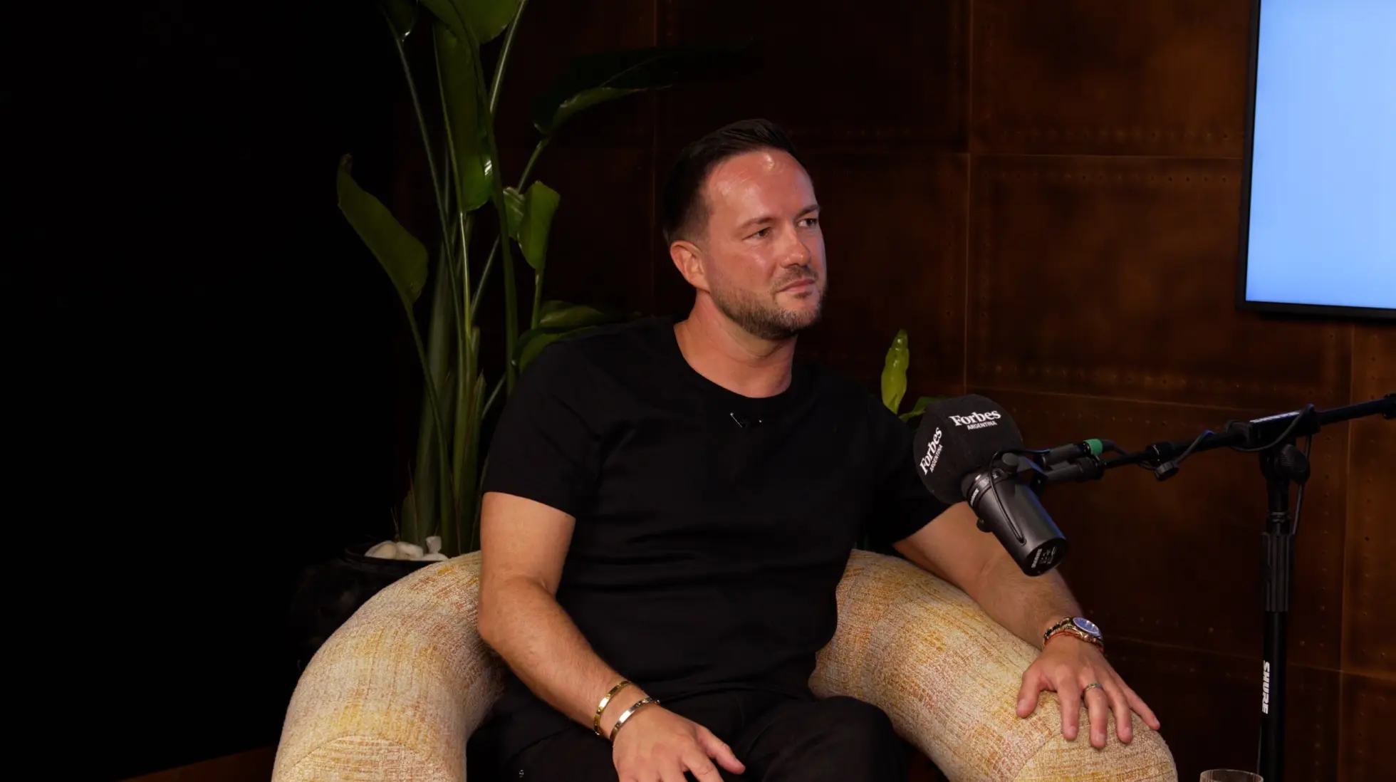 Kristian Bereit en Forbes Studio: el inglés aporteñado que grita los goles de Argentina y representa a 35 estrellas globales por USD 200M.