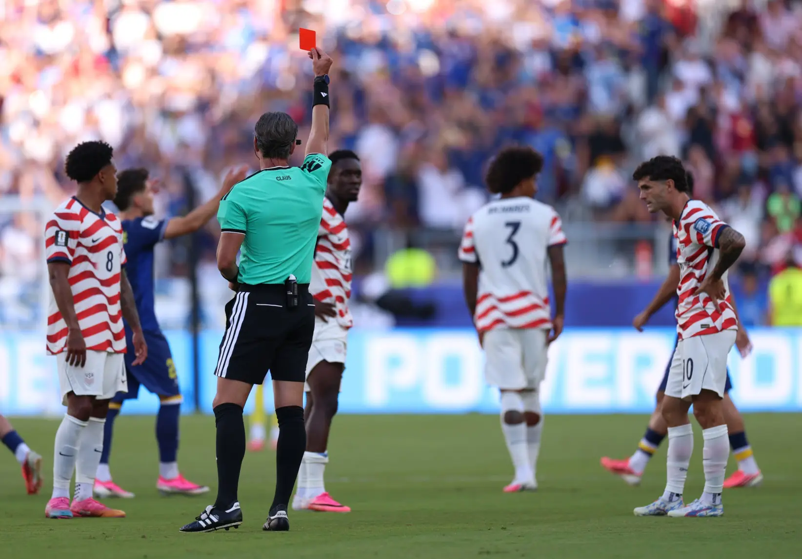 Folarin Balogun tarjeta roja (Photo by Maja Hitij - FIFA/FIFA via Getty Images)