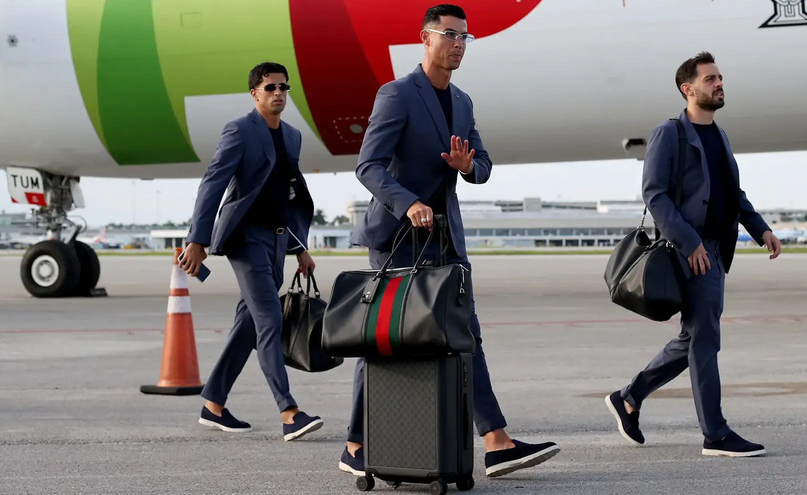 Marcas de lujo: cómo Dior, Chanel y Cole Haan conquistan las redes sin pagar a la FIFA