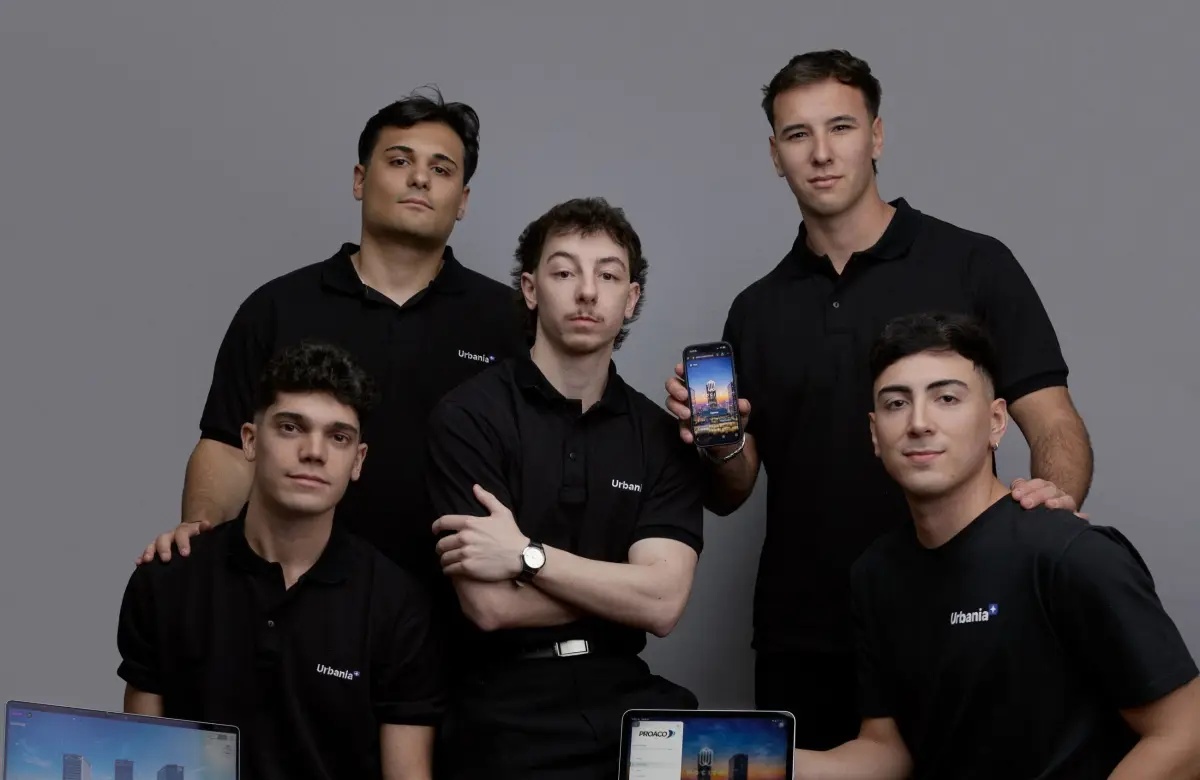 Son estudiantes de arquitectura y crearon una app que revoluciona la forma de vender departamentos en pozo
