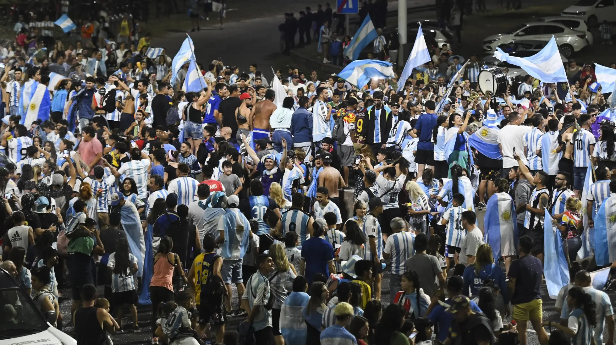 Operativo en marcha: la ministra de seguridad encabezó la primera reunión para organizar el regreso de la selección argentina