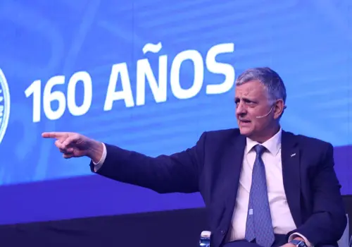 La alianza de YPF con el campo y la estrategia de poner el naming en La Rural 