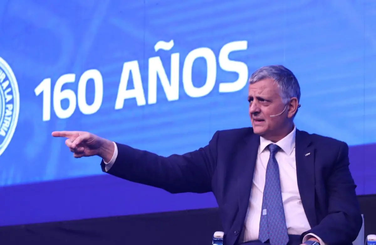La alianza de YPF con el campo y la estrategia de poner el naming en La Rural 