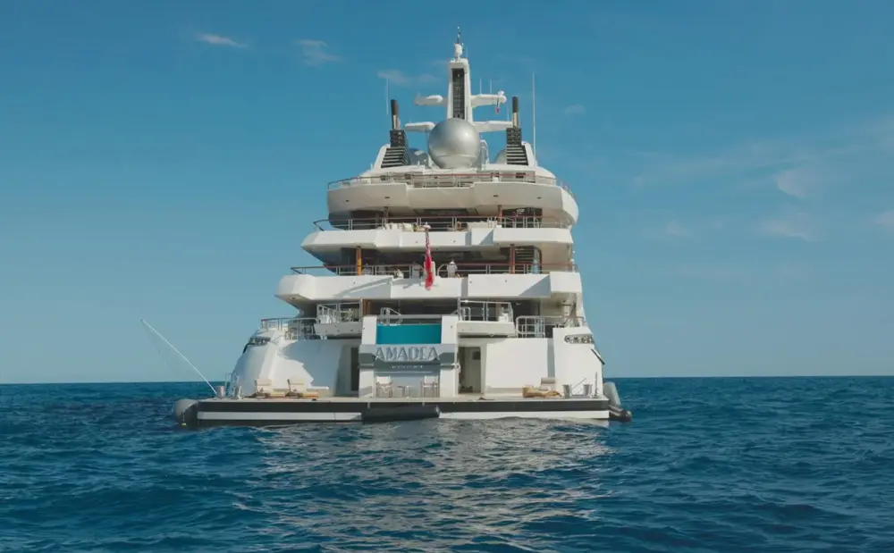 superyate amadea, valuado en usd 250 millones-1