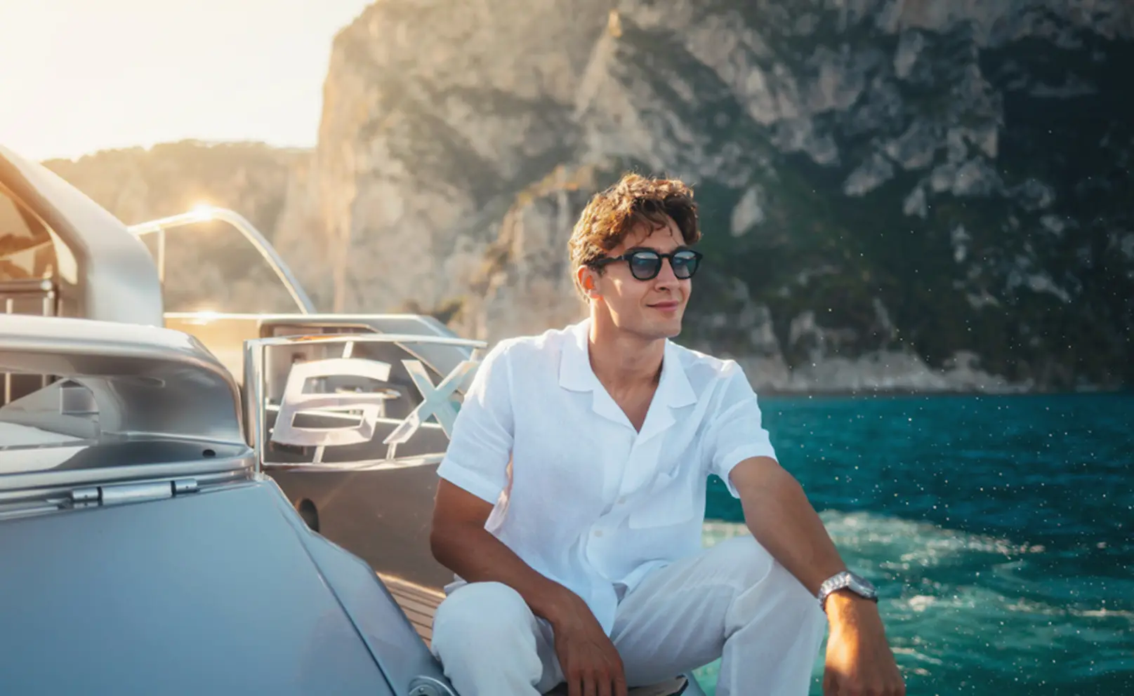 Así es el yate de George Russell, el piloto de la Fórmula 1 que busca paz lejos de las pistas