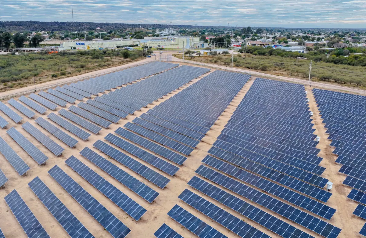 Arcor invierte US$ 3,8 millones en su primer Parque Solar y suma capacidad renovable en su polo de Catamarca