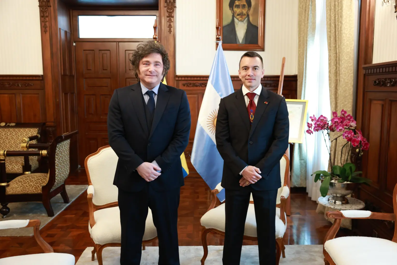 Javier Milei junto a Daniel Noboa en Quito.