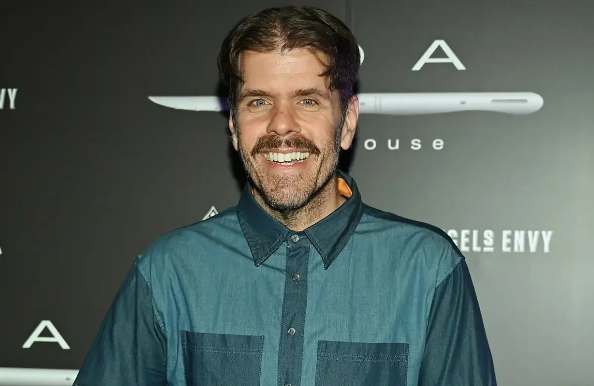 Perez Hilton, el bloguero que se hizo famoso con los escándalos de Hollywood, está grave y deberá ser operado