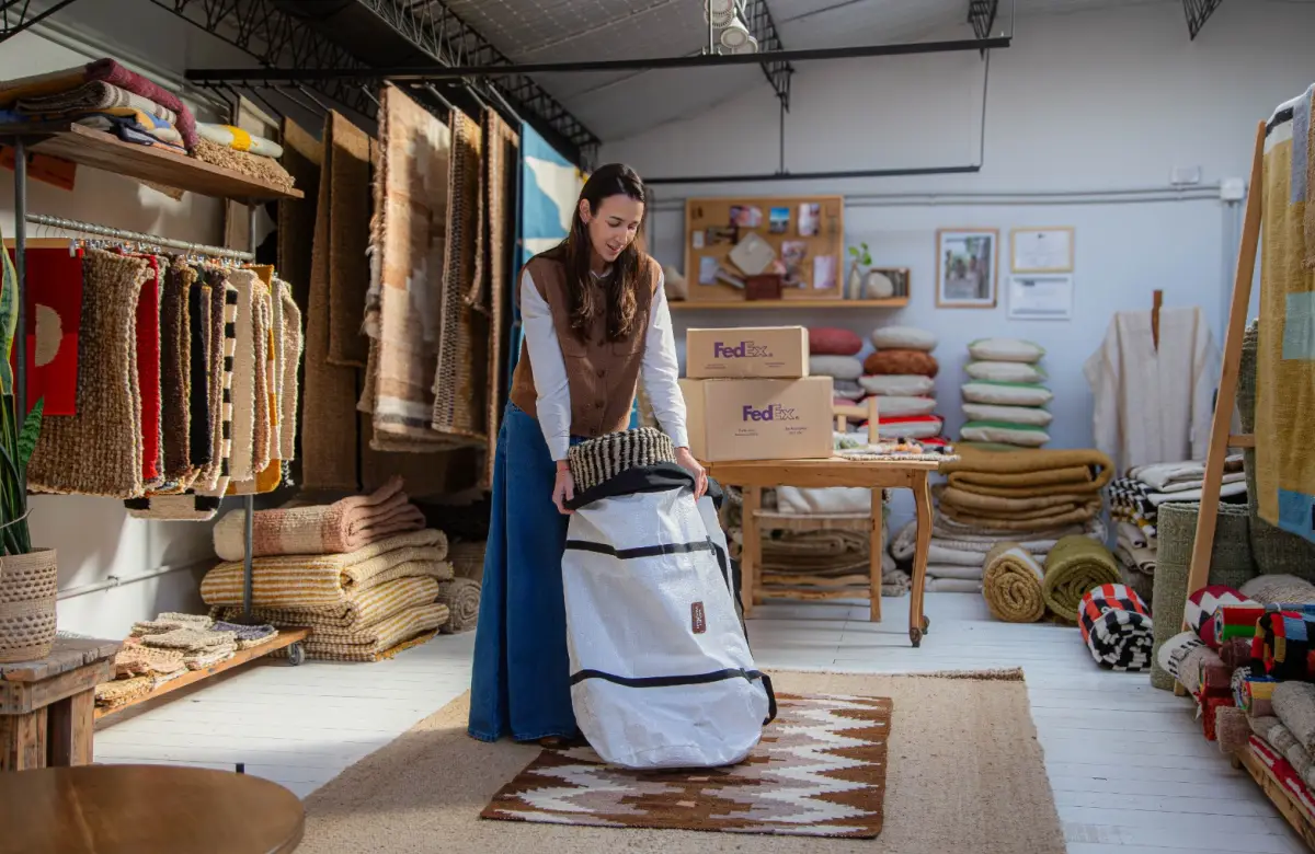 Diseño argentino de exportación: la pyme de textiles artesanales que llega a Estados Unidos y Europa
