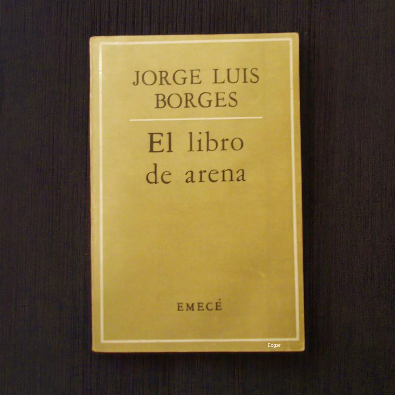 el libro de arena Borges