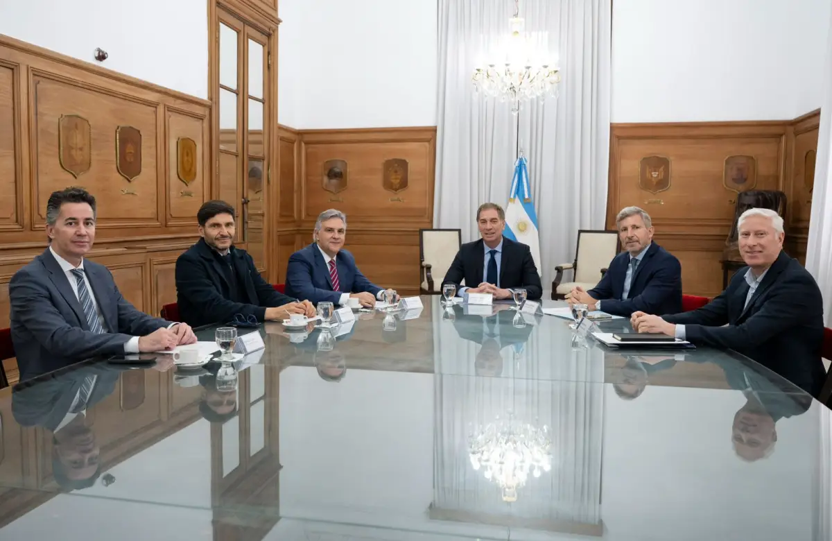 Santilli y gobernadores de la región centro, con obras públicas y subsidios en la agenda