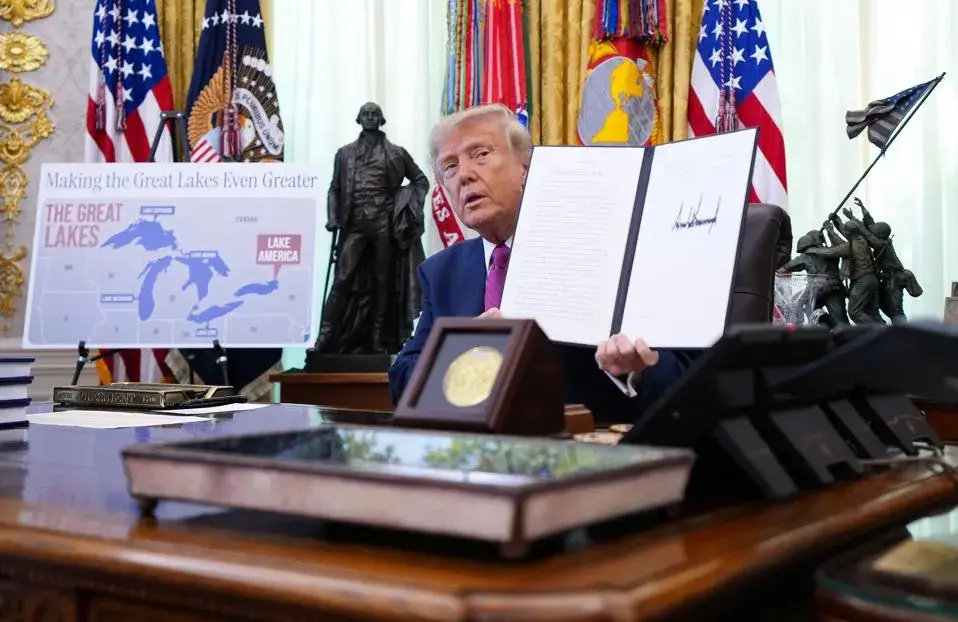 Trump le cambió el nombre al lago Ontario en medio de la guerra comercial con Canadá
