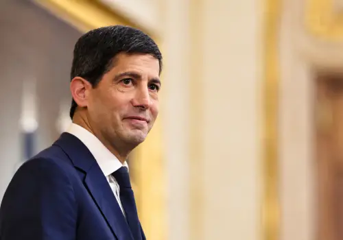 Kevin Warsh en Jackson Hole: qué dijo sobre las tasas y cómo podría impactar en la Argentina