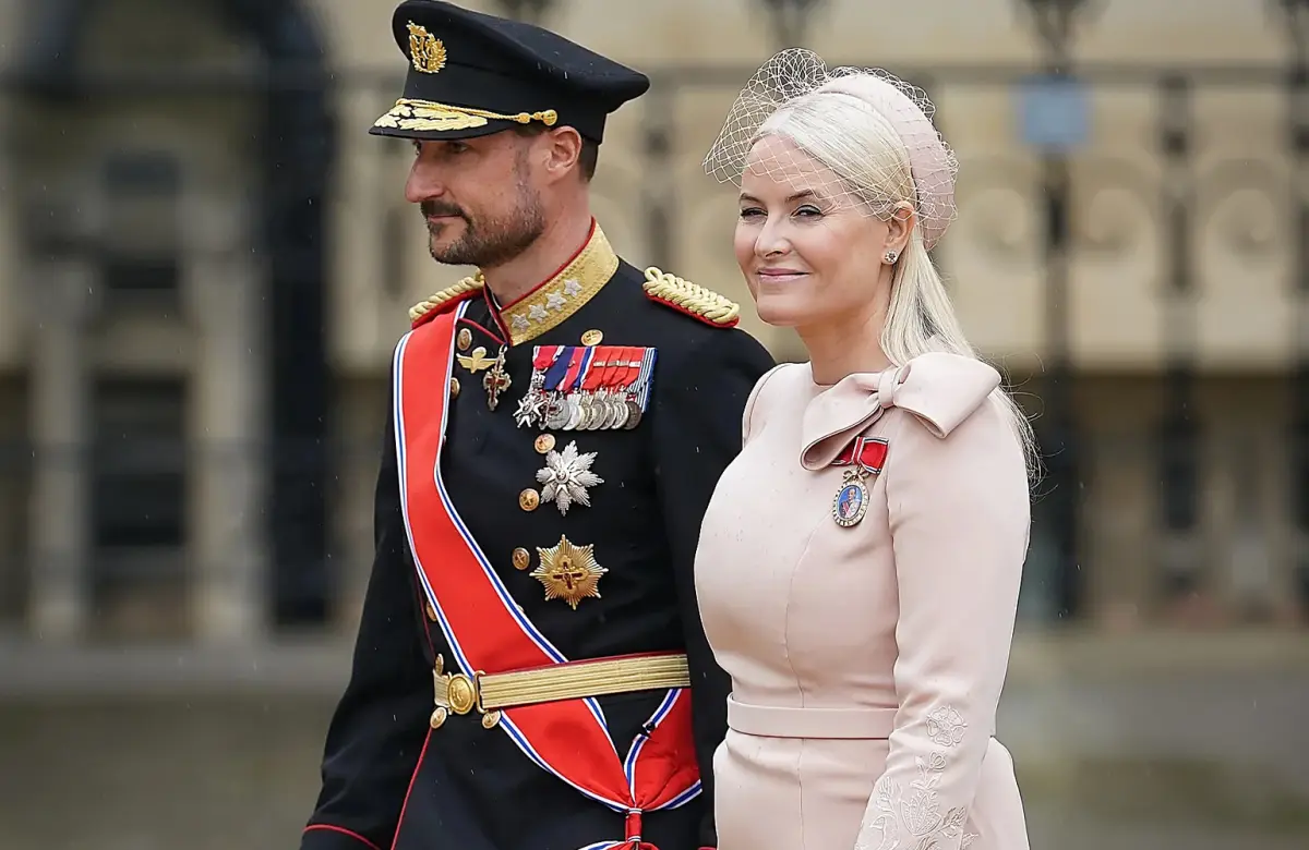 Haakon VIII, nuevo rey de Noruega: de la historia de amor a escándalos y secretos de la familia que llega al trono