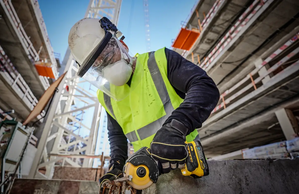 DEWALT amplía su ecosistema profesional y abre una nueva etapa de expansión en América Latina