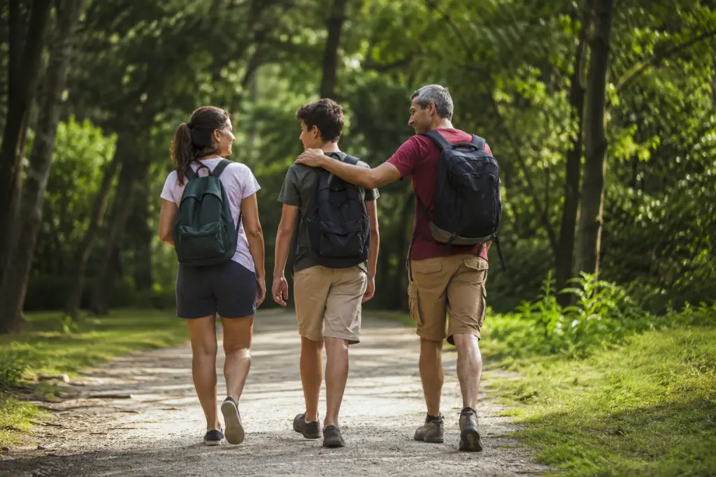 (SE PUEDE USAR) Vacaciones, familia, autonomía Crédito: Imagen creada con IA