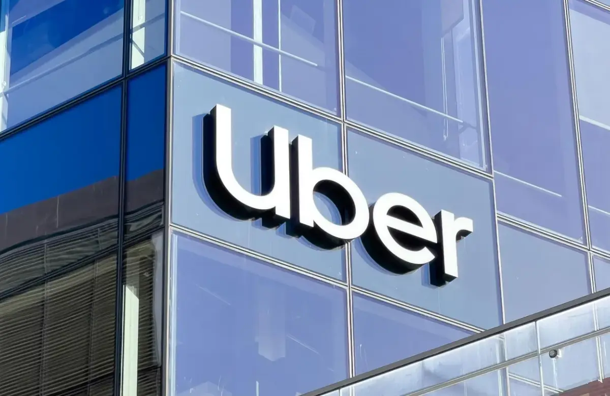 Uber recorta el 10% de su plantilla en la mayor ola de despidos desde la pandemia
