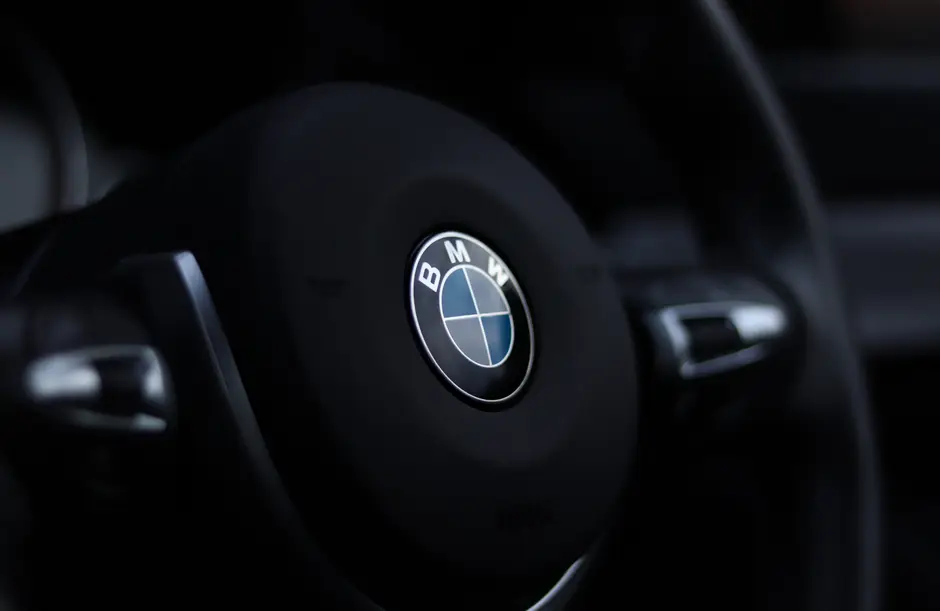 ¿Por qué BMW demandó a Broadcom? El conflicto por las regalías que llegó a los tribunales