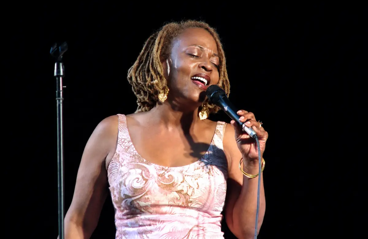 Murió Cassandra Wilson a los 70 años, la artista que ganó dos Grammy y rompió las fronteras del jazz