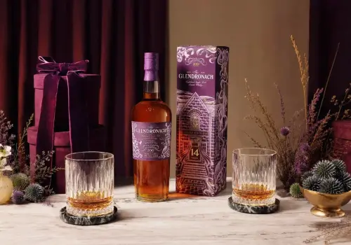 El Glendronach cumple 200 años y sorprende con un whisky que cambia una fórmula histórica