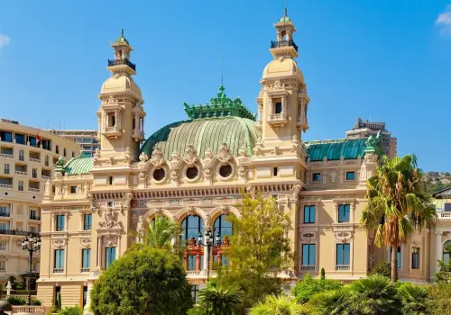 Los secretos de Mónaco, el paraíso europeo de los millonarios que esconde mucho más que casinos y autos de lujo