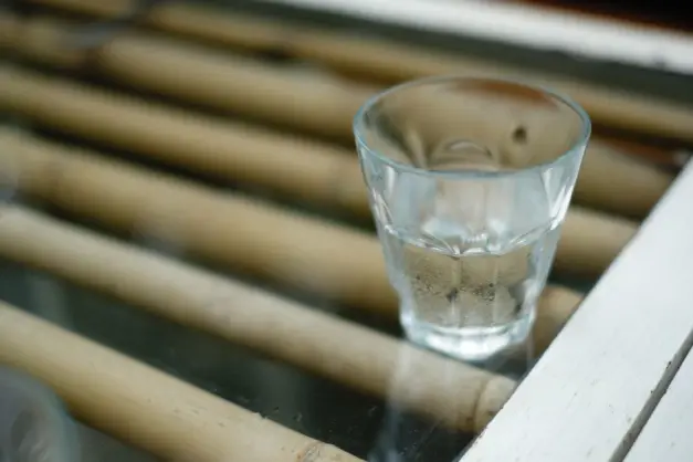 Vaso de agua.