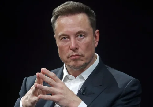  "Megalómano, narcisista y sin escrúpulos": el documental sobre Elon Musk que sacudió al Festival de Venecia