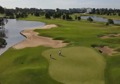 Escapada premium a Pilar: golf, spa y alta cocina a menos de una hora de Buenos Aires