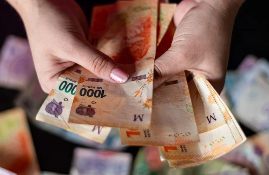Mora en Argentina: el indicador que empezó a bajar y genera expectativa en el sector financiero