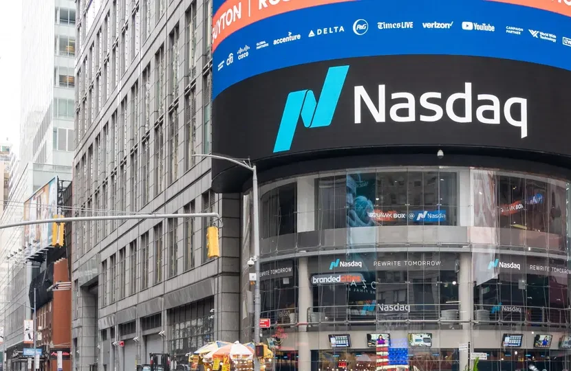 Miedo a la burbuja de la IA: por qué el Nasdaq hoy no se parece en nada al del boom de las puntocom en 2000