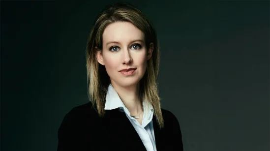 Holmes fue declarada culpable en 2022 de fraude y conspiración por engañar a inversores que aportaron más de US$ 450 millones (Foto: Tali Mackay at English Wikipedia).