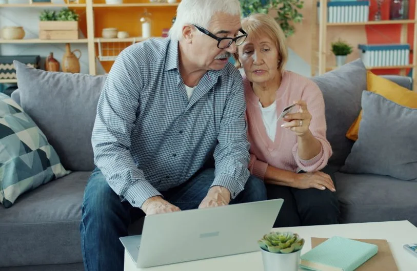 Las fintech van por el dinero de parejas, familias y amigos: el nuevo negocio de las cuentas compartidas