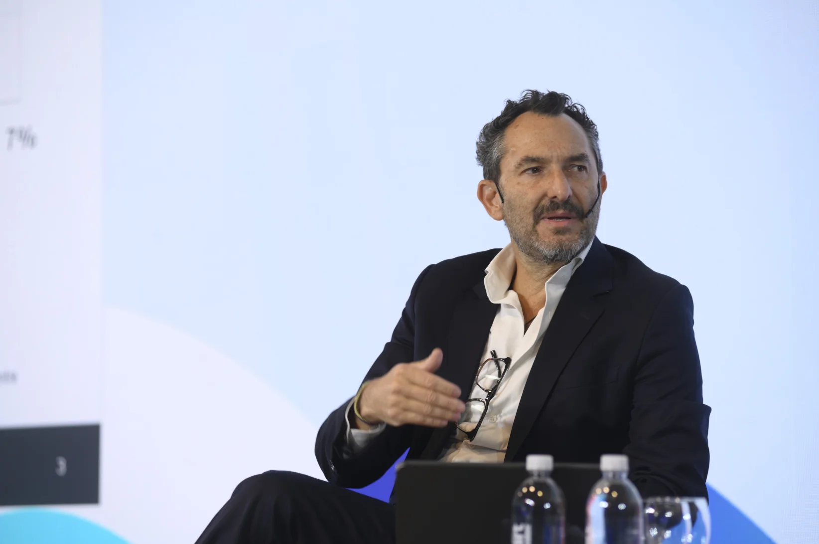 "El pasado te condena de alguna manera", asegura Pablo Goldberg. (Coloquio IDEA)