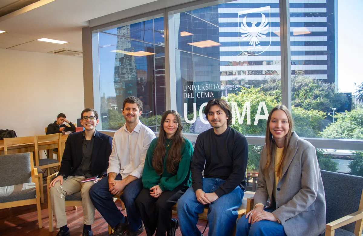 Se gradúa la primera generación en hacer un Bachelor en Argentina: cómo es la carrera de UCEMA que permite diseñar un recorrido propio