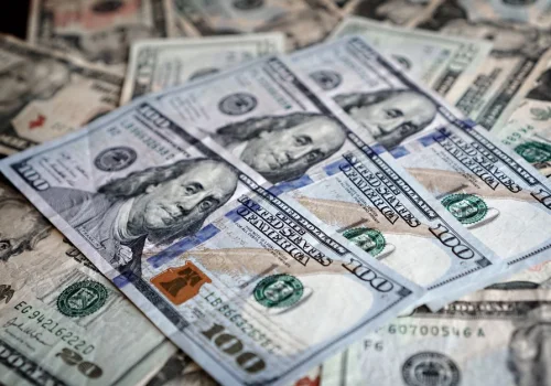 Banda cambiaria: el dólar podría acercarse a los $2.000 en noviembre sin intervención del Gobierno