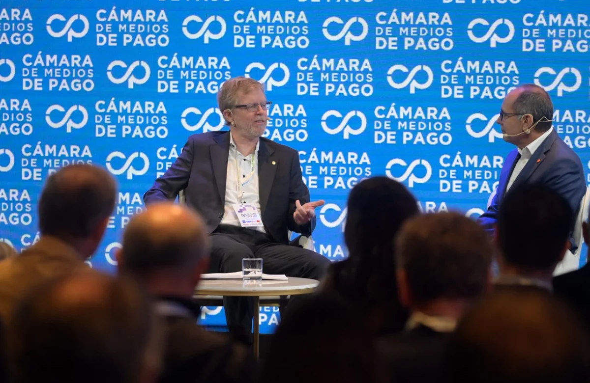 Dólares y cripto: el BCRA descartó avances este año y anticipó más controles para las fintech