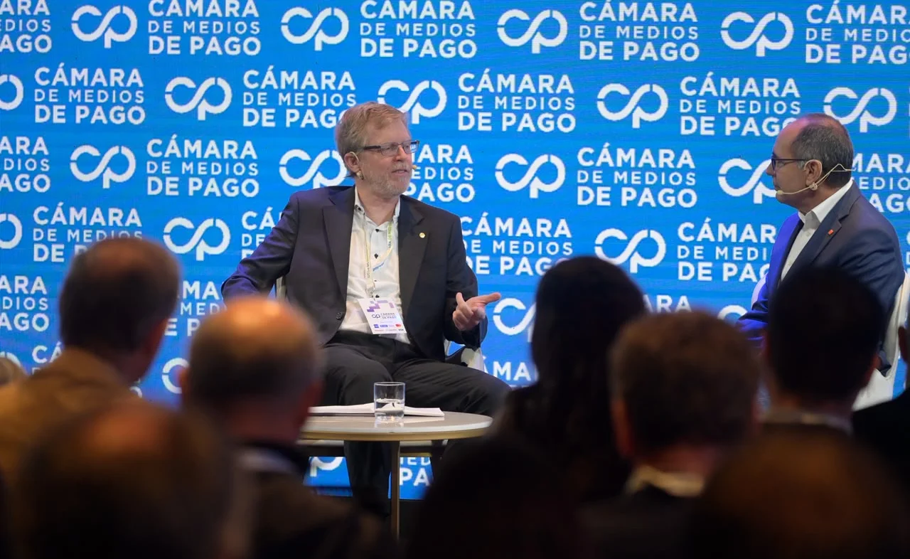 Dólares y cripto: el BCRA descartó avances este año y anticipó más controles para las fintech