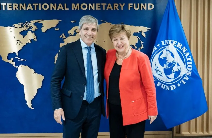 Caputo recibió el respaldo de Georgieva, pero hay US$ 869 millones en juego y un obstáculo por resolver