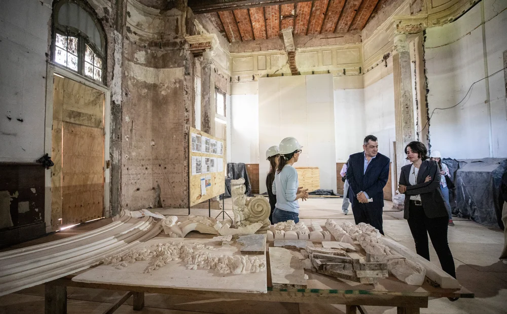 Leonardo Cifelli, visitó las obras que se están llevando a cabo en el Palais de Glace. - Fotos: Silvina Frydlewsky / Secretaría de Cultura de la Nación