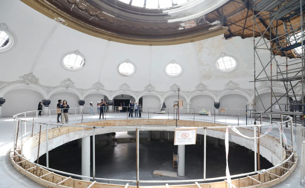 Leonardo Cifelli, visitó las obras que se están llevando a cabo en el Palais de Glace. - Fotos: Silvina Frydlewsky / Secretaría de Cultura de la Nación