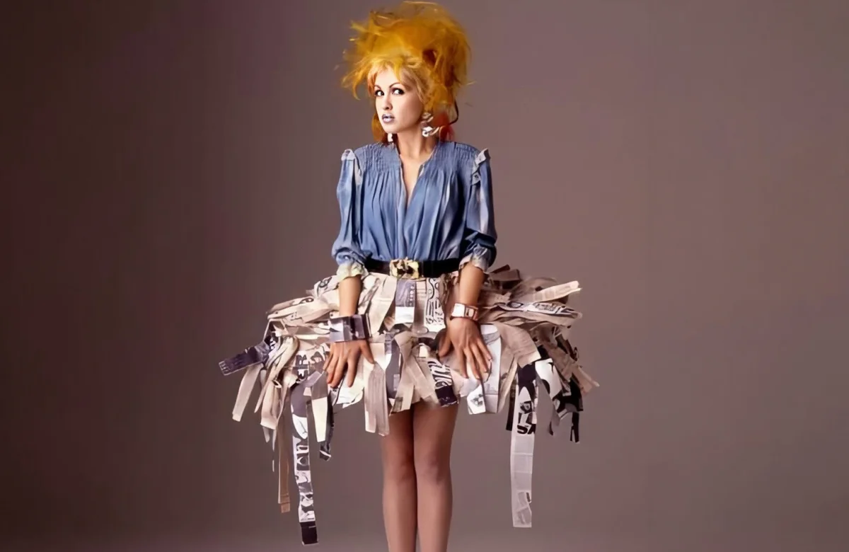 Cyndi Lauper subasta sus recuerdos más famosos: cuánto cuestan las prendas que hicieron historia en los años 80