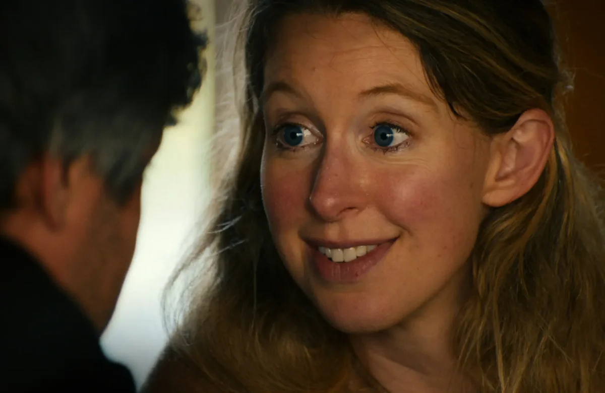 Elizabeth Holmes volvió a sorprender: su documental ya recaudó US$ 45 millones en Norteamérica